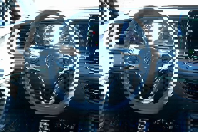 New 2026 Volkswagen Tiguan SE R-Line image 30