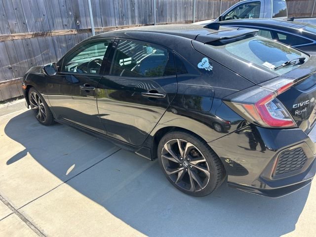 Used 2018 Honda Civic Sport image 4