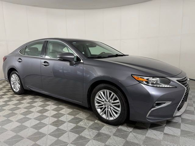 Used 2016 Lexus ES 350 w/ Premium Package w/Wood Trim FWD image 14