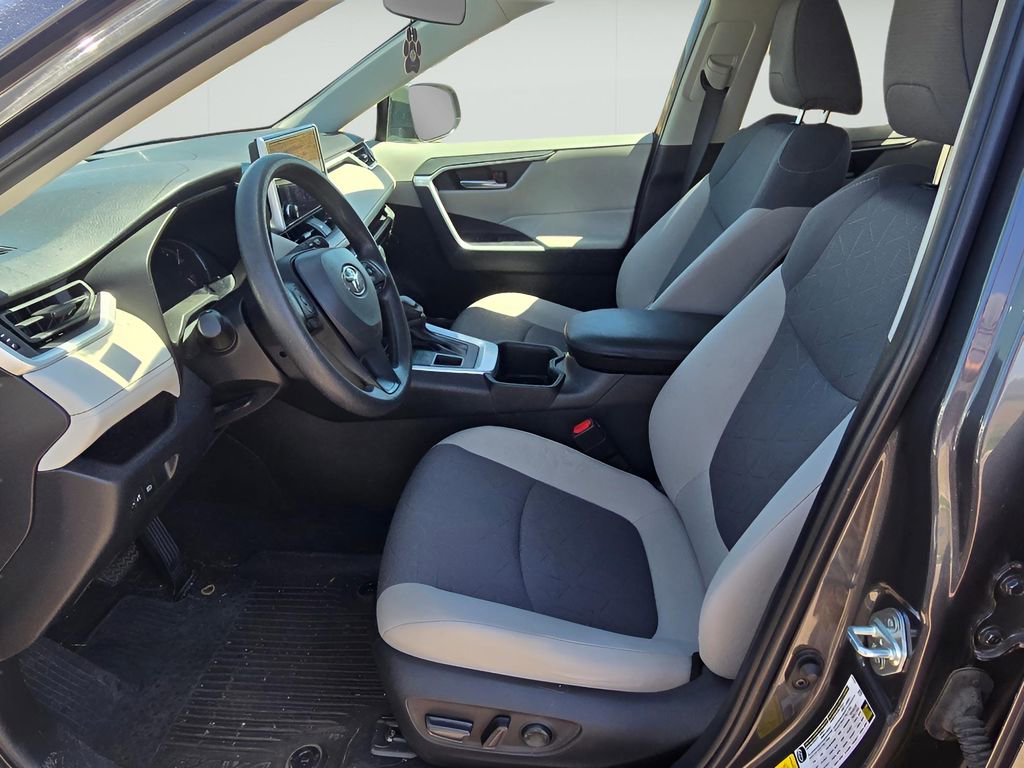 Used 2024 Toyota RAV4 XLE image 11