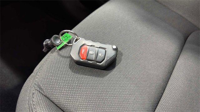 Used 2021 Jeep Wrangler Unlimited Sport image 32