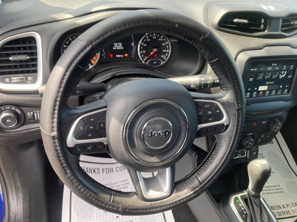 Used 2018 Jeep Renegade Latitude w/ Cold Weather Group image 18