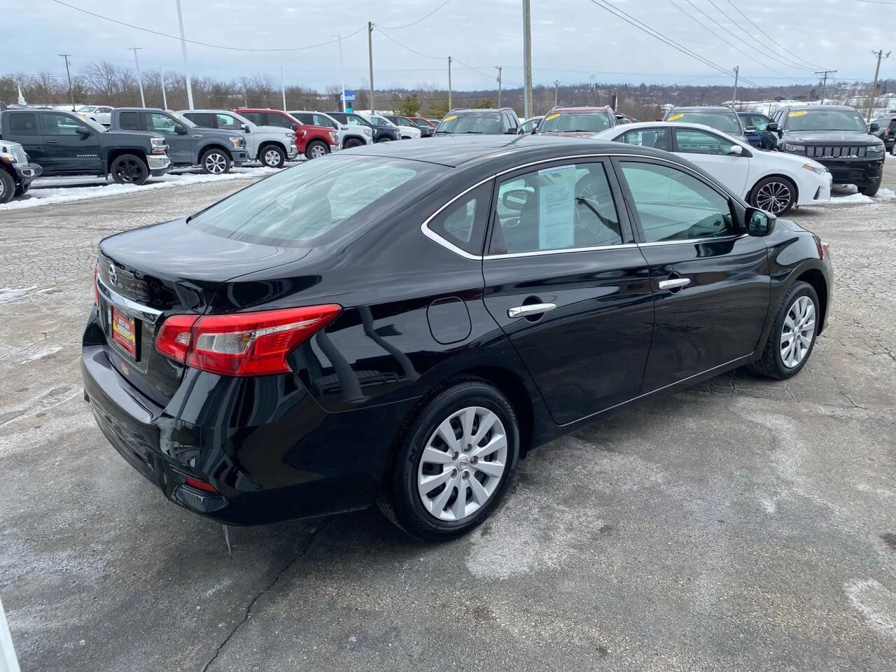 Used 2019 Nissan Sentra S image 5