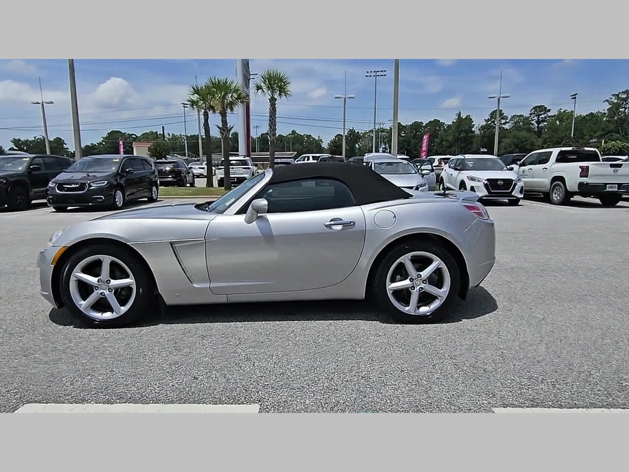 Used 2008 Saturn Sky RWD image 22