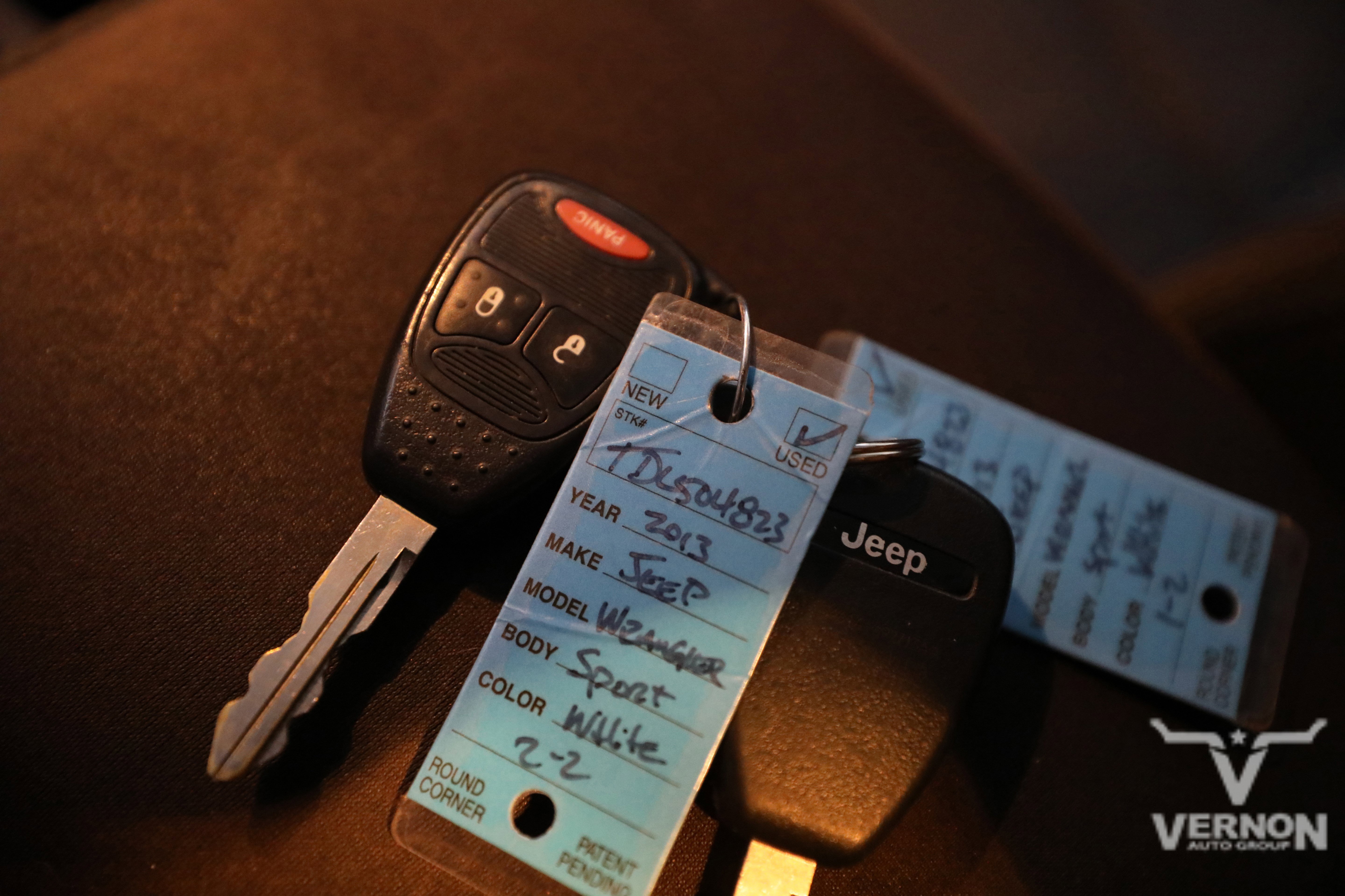 Used 2013 Jeep Wrangler Unlimited Sport image 29