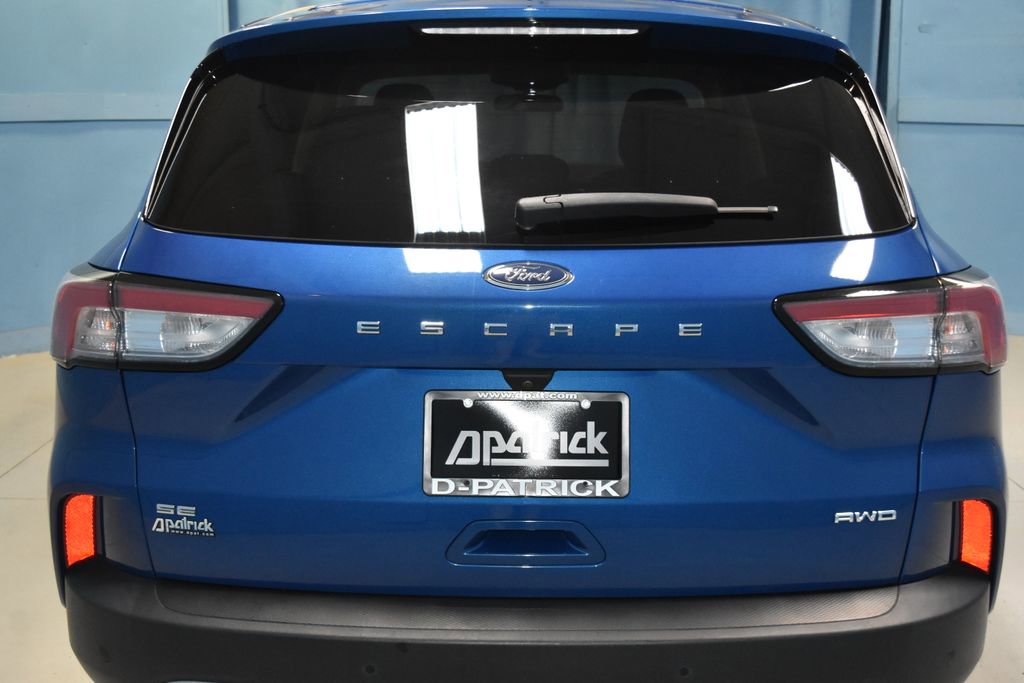 Used 2022 Ford Escape SE image 30