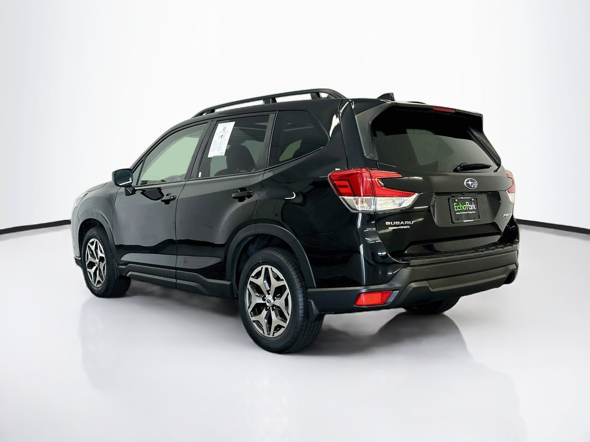 Used 2023 Subaru Forester Premium AWD/4WD image 5