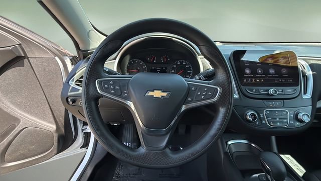 Used 2024 Chevrolet Malibu LT image 32