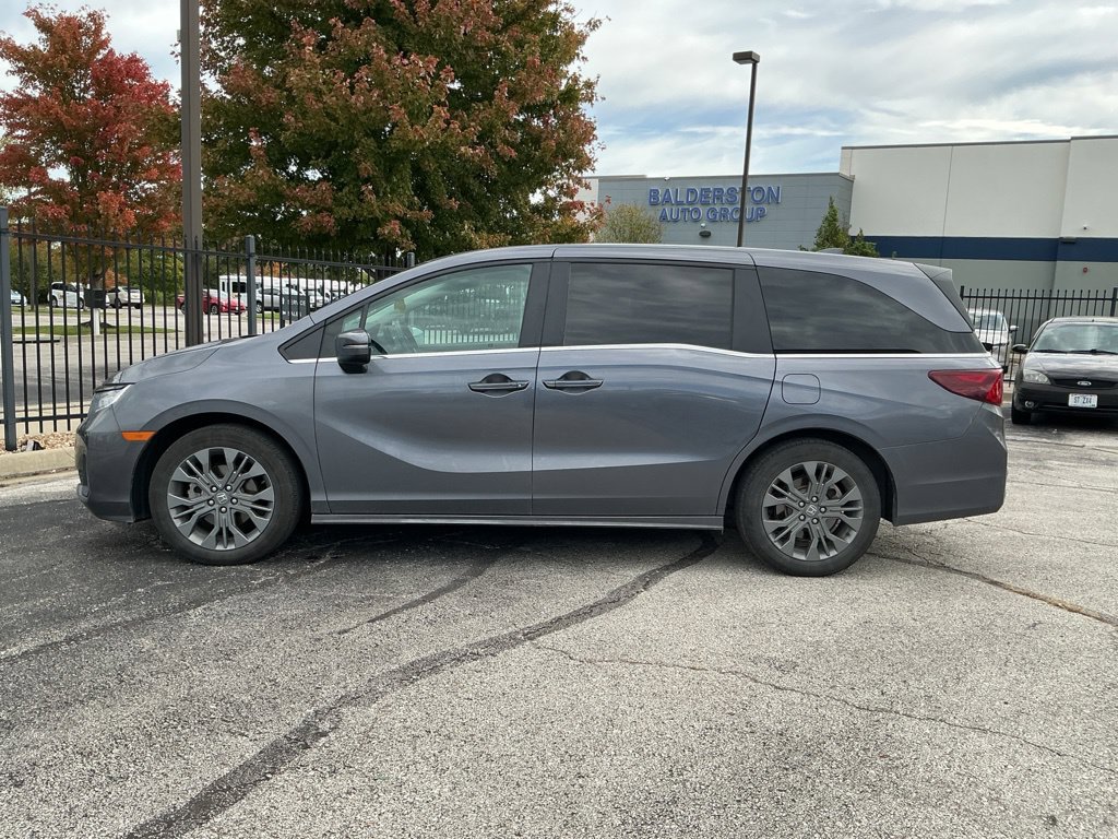 Used 2025 Honda Odyssey Touring image 8