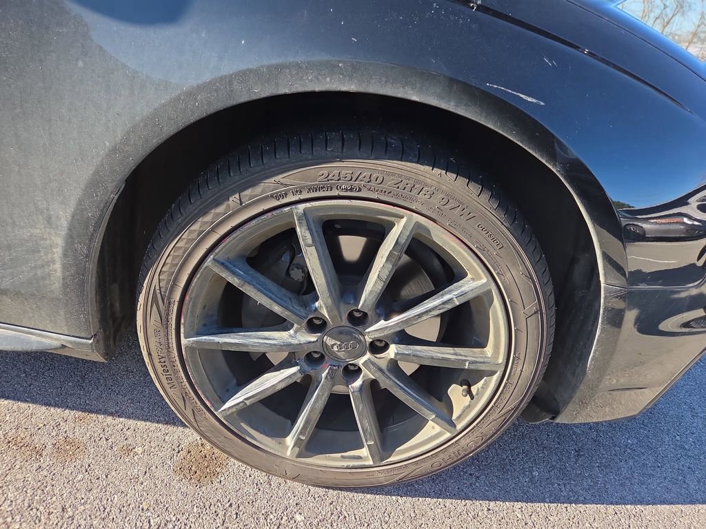 Used 2015 Audi A4 2.0T Premium Plus w/ Technology Package image 2