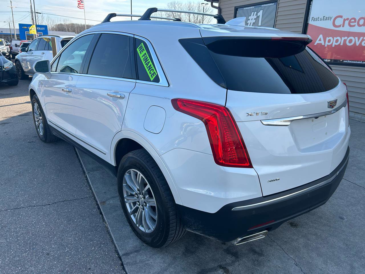 Used 2017 Cadillac XT5 Luxury w/ Driver Awareness Package image 7
