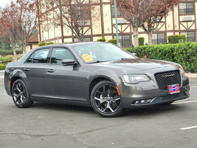 Used 2023 Chrysler 300 S image 2