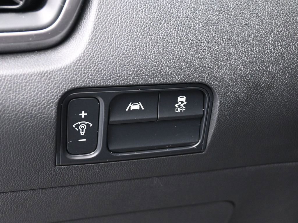 Used 2023 Kia Sorento S image 15