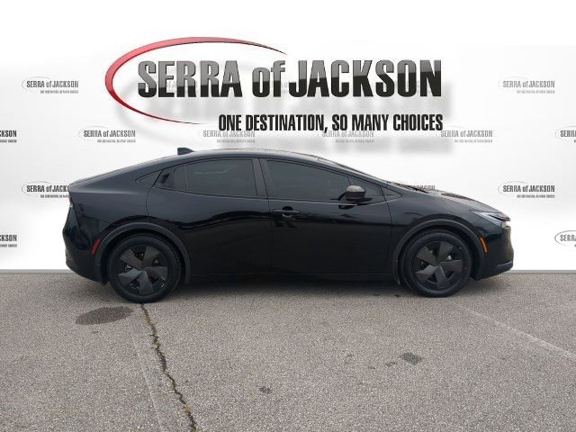 Used 2023 Toyota Prius LE image 10