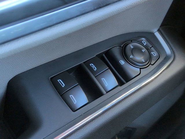 Used 2025 Chevrolet Silverado 1500 LT image 24