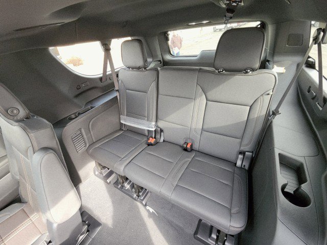 New 2026 Chevrolet Suburban High Country image 22