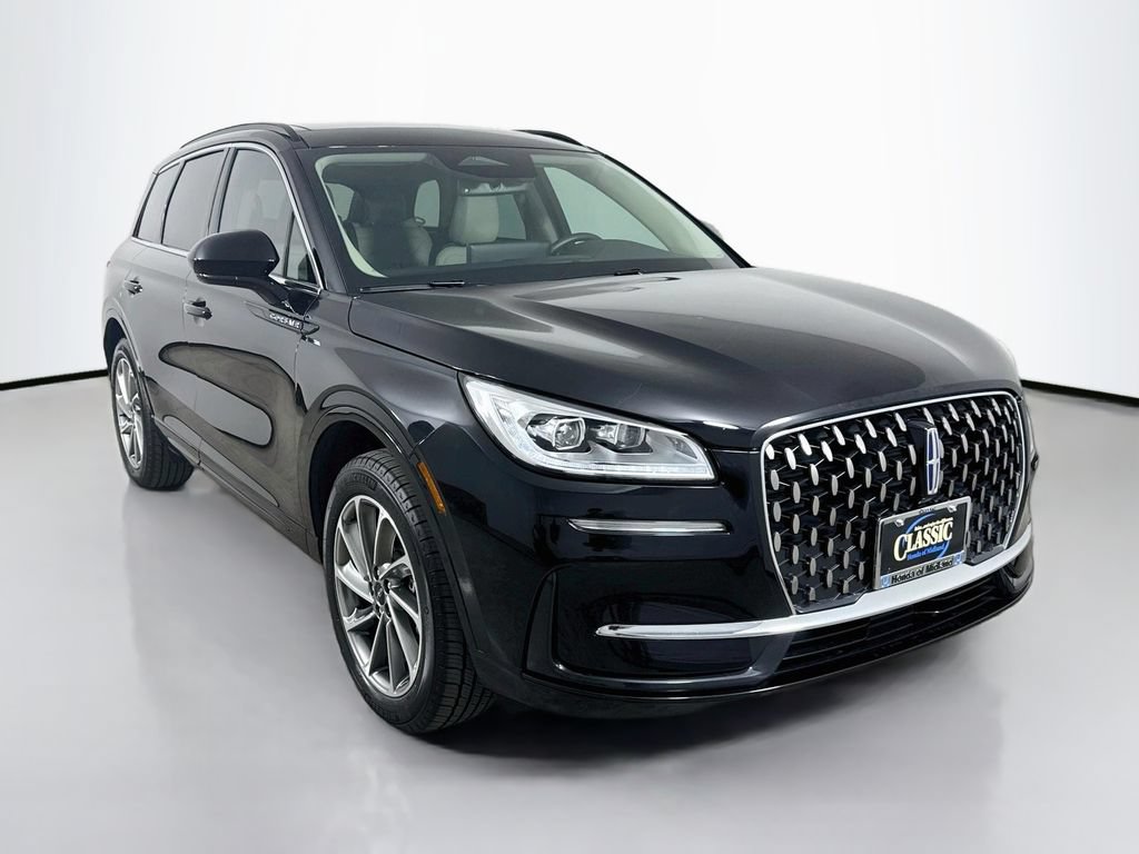Used 2025 Lincoln Corsair Grand Touring w/ Towing Package AWD/4WD video 1