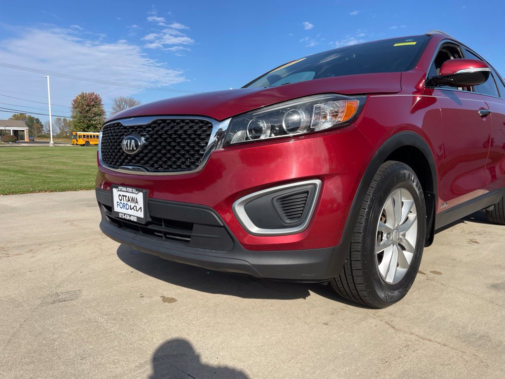 Used 2017 Kia Sorento AWD w/ LX Convenience Package image 15