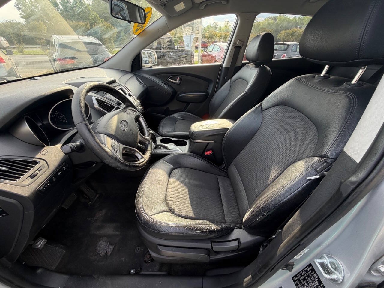 Used 2011 Hyundai Tucson GLS AWD/4WD image 11