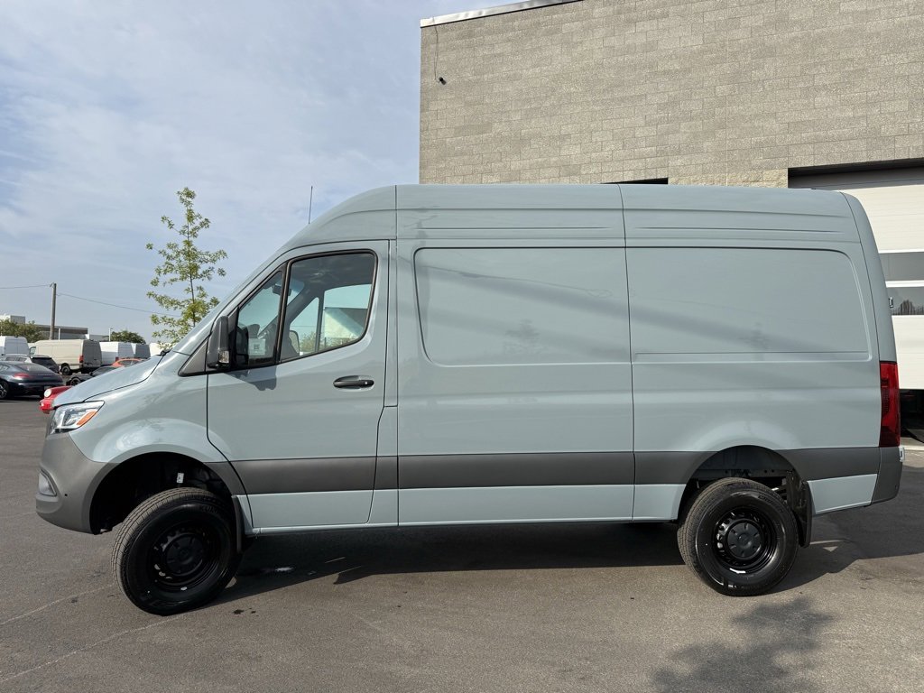 New 2025 Mercedes-Benz Sprinter 2500 image 2