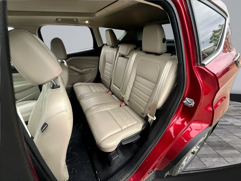 Used 2017 Ford Escape SE w/ SE Leather Comfort Package AWD/4WD image 24