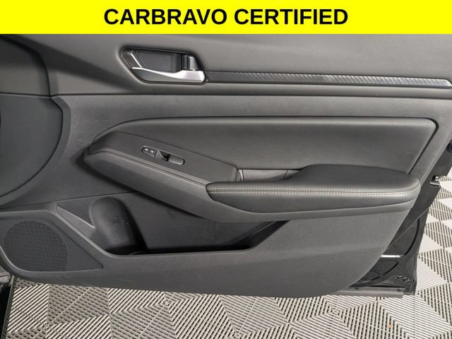 Used 2025 Nissan Altima 2.5 SV FWD image 32