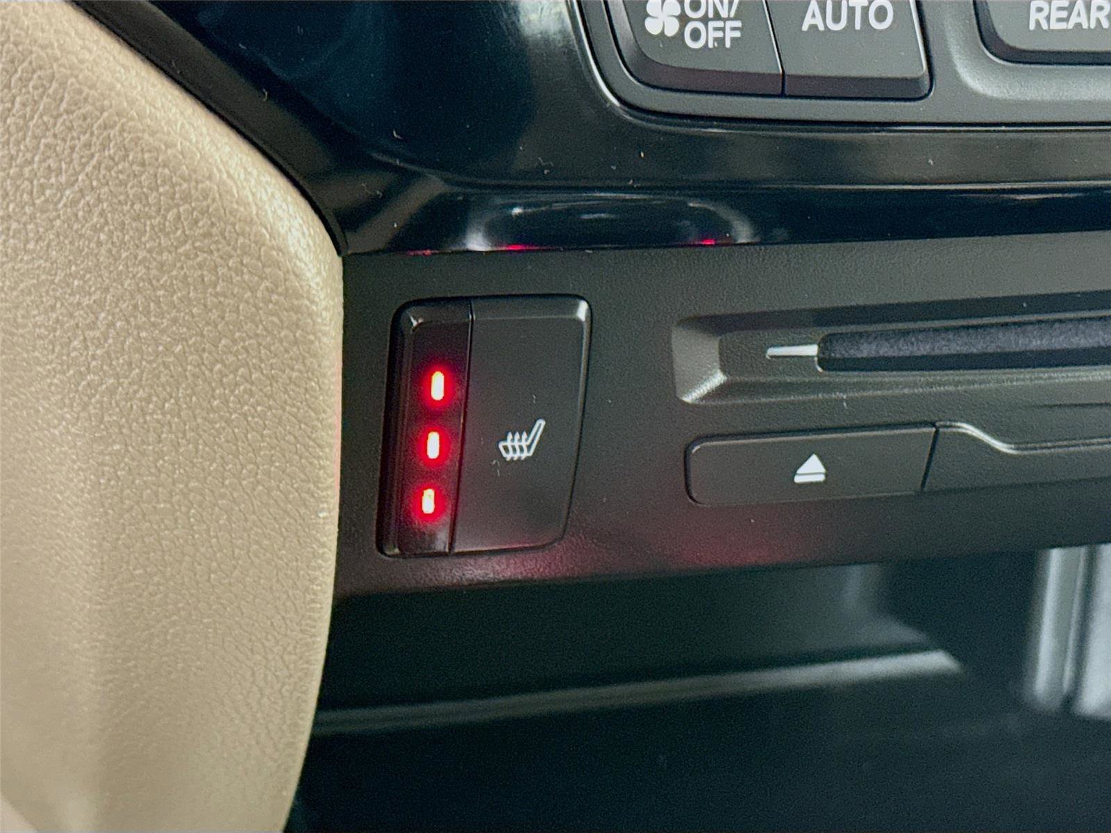 Used 2022 Honda Pilot Touring image 16