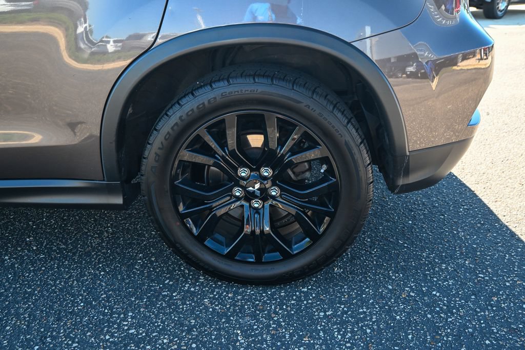 Used 2018 Mitsubishi Outlander Sport LE FWD image 13