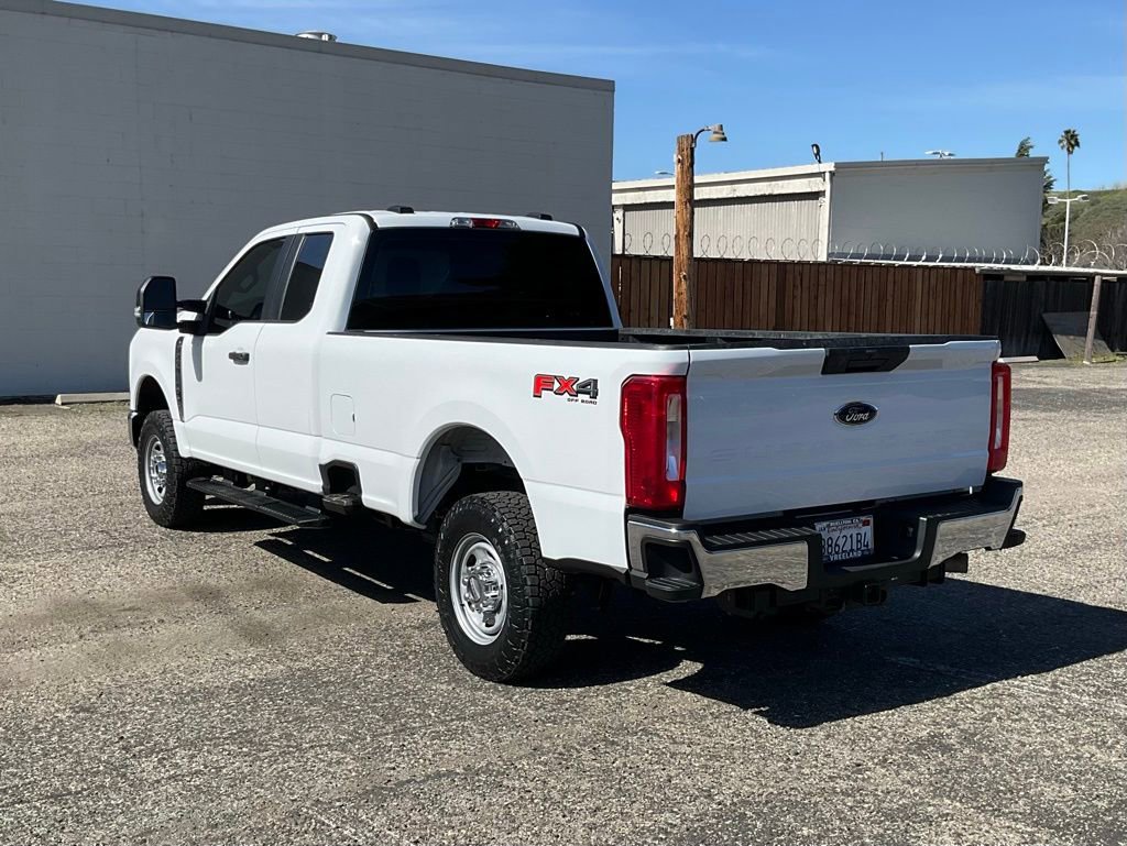 Used 2024 Ford F250 XL w/ FX4 Off-Road Package image 4