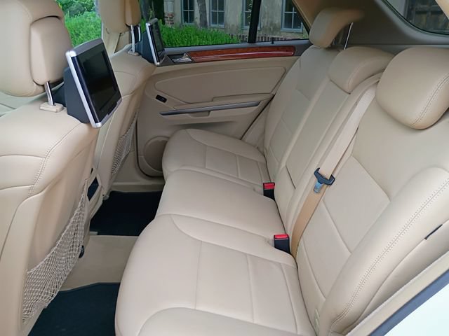 Used 2009 Mercedes-Benz ML 320 BlueTEC 4MATIC image 67
