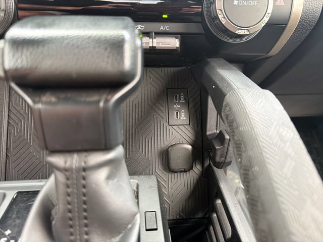 Used 2024 Toyota Tacoma SR w/ SR Upgrade Package AWD/4WD image 23