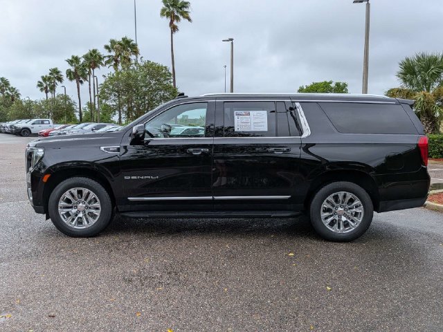Used 2024 GMC Yukon XL Denali w/ Advanced Technology Package AWD/4WD image 7