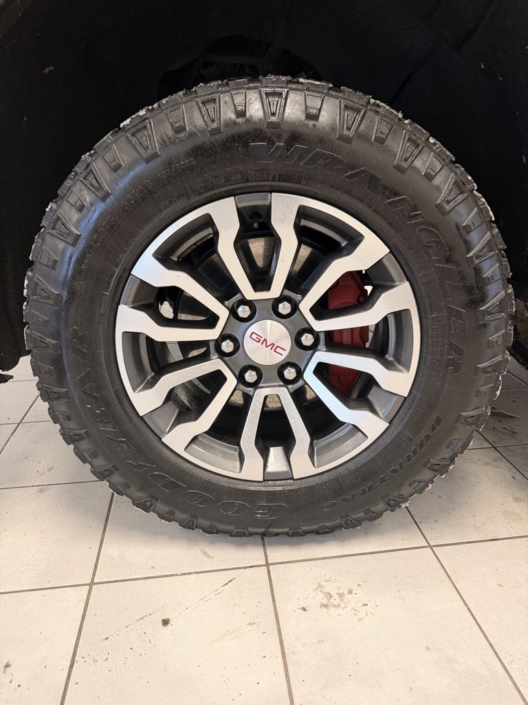 Certified 2021 GMC Sierra 1500 AT4 image 24