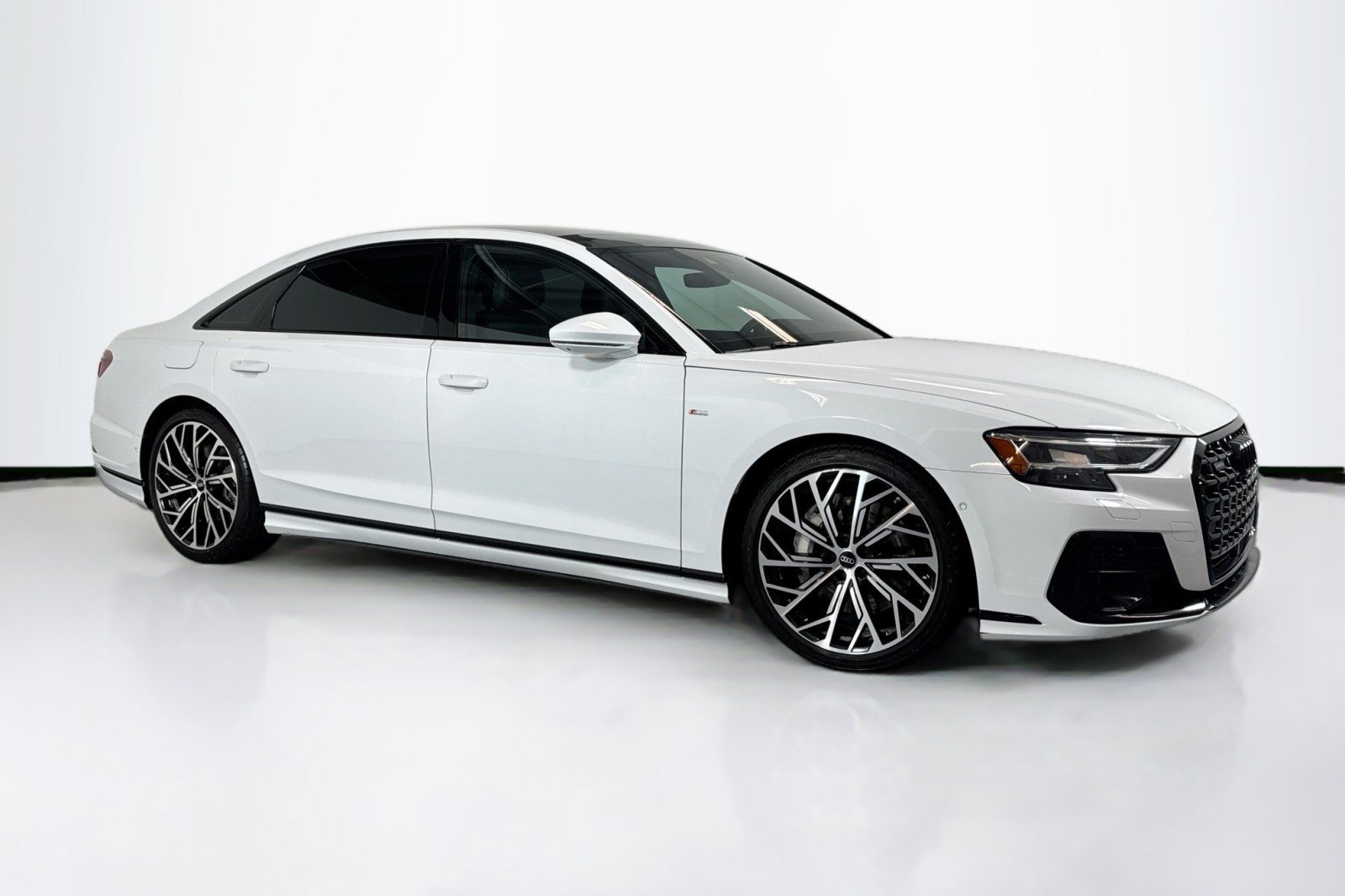 Used 2022 Audi A8 L 3.0T w/ Executive Package image 3
