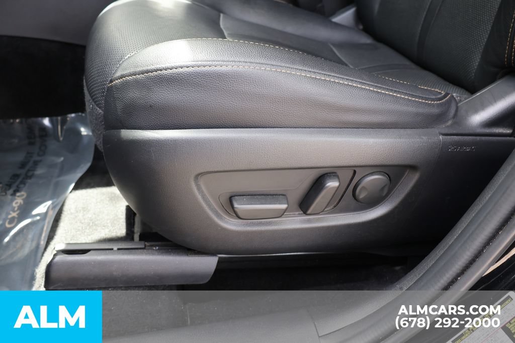 Used 2025 MAZDA CX-90 3.3 Turbo w/ Preferred Package AWD/4WD image 12