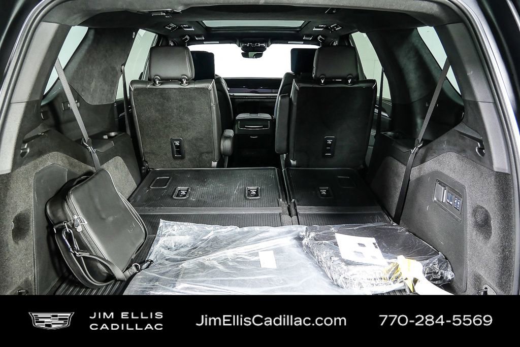 Used 2025 Cadillac Escalade Sport Platinum w/ LPO, ONYX Package image 37