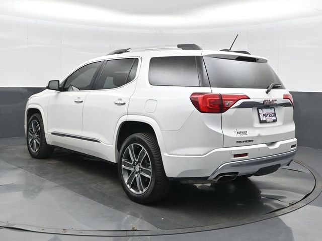 Used 2019 GMC Acadia Denali w/ Technology Package FWD image 11