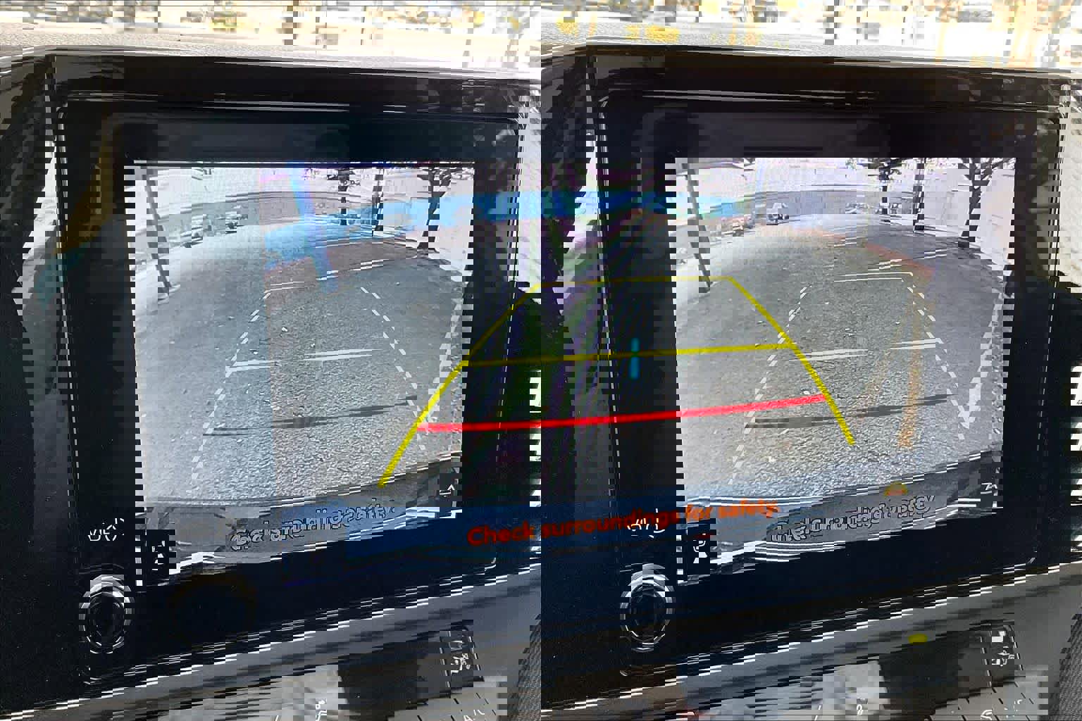 Used 2025 Toyota Camry LE image 27