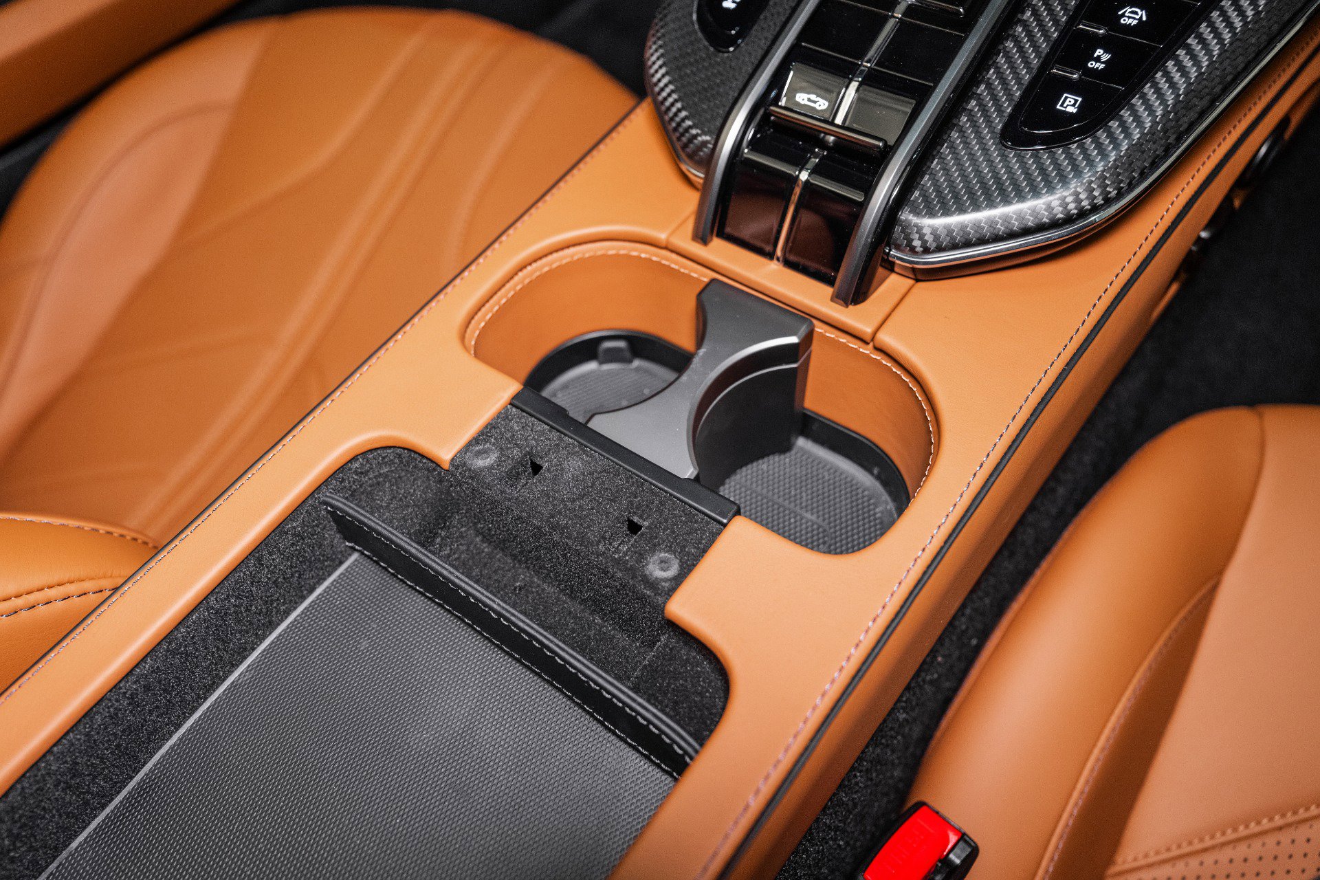 New 2026 Aston Martin V8 Vantage Roadster image 35