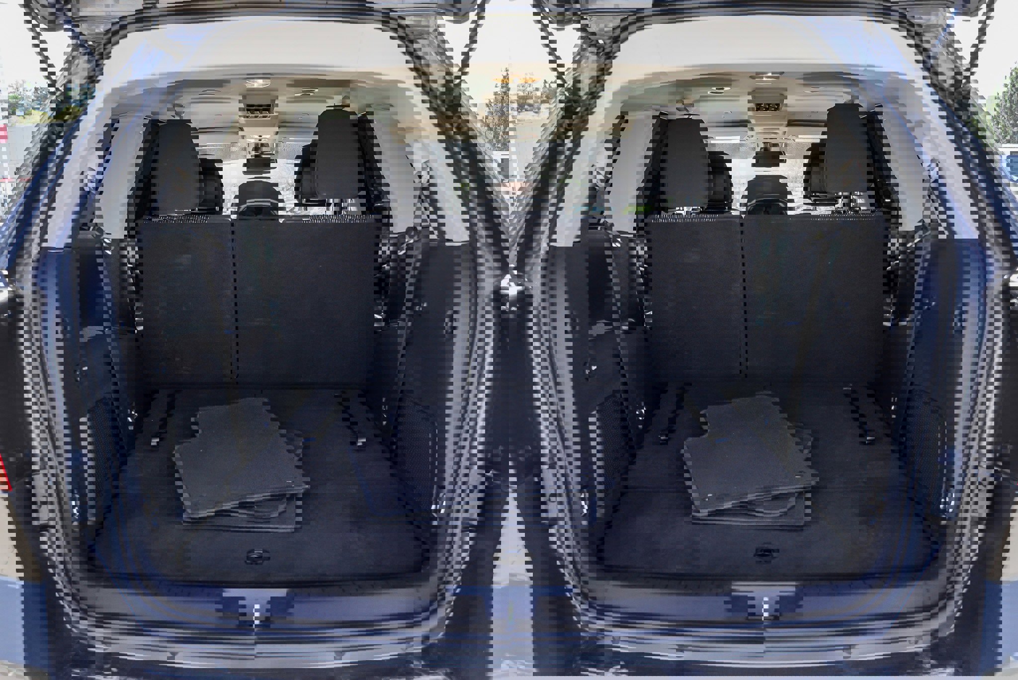 Used 2020 Dodge Journey SE w/ SE Popular Equipment Group image 14