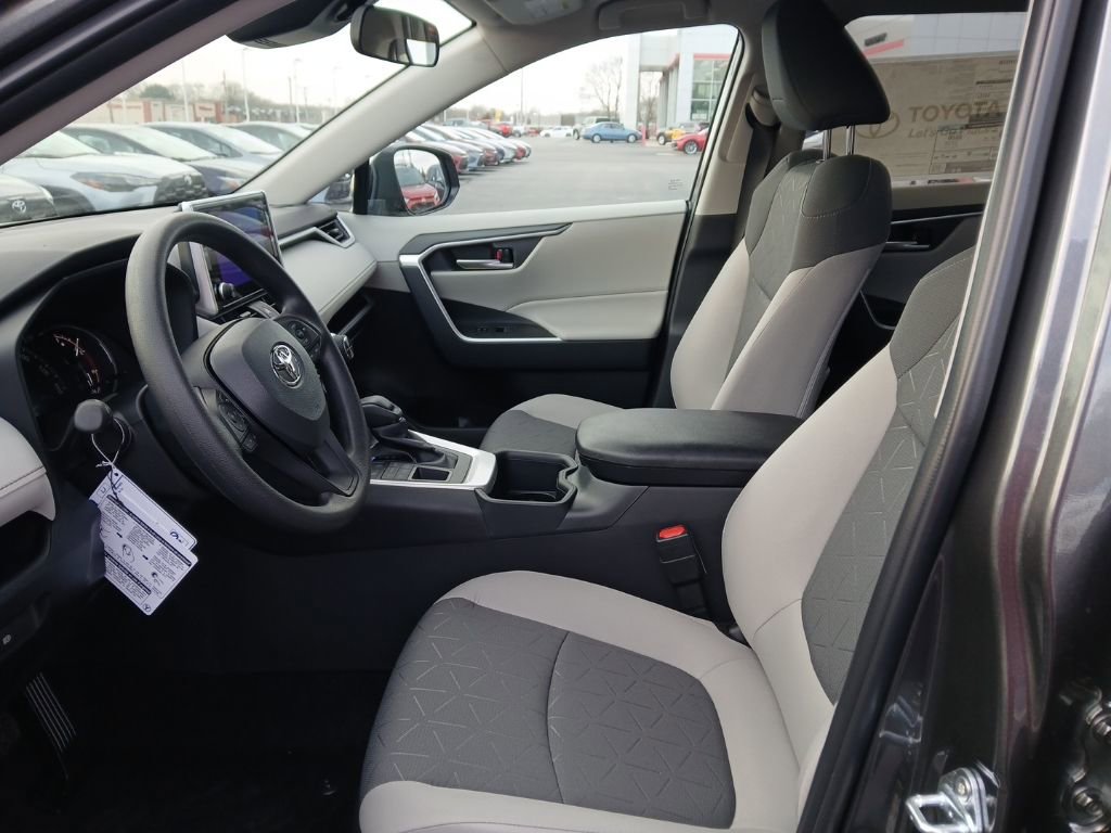 New 2025 Toyota RAV4 XLE image 6