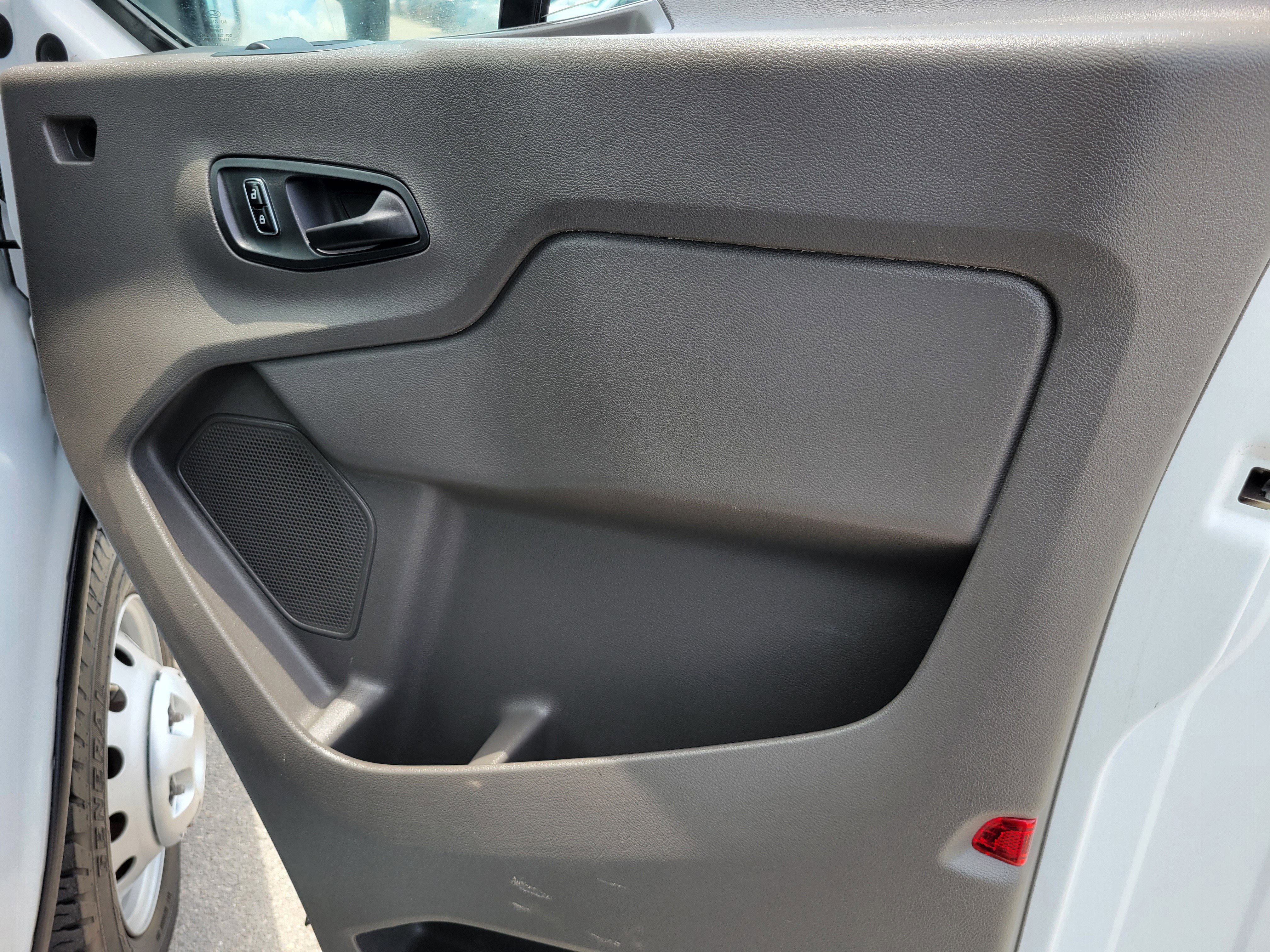 Used 2023 Ford Transit 350 DRW RWD image 21