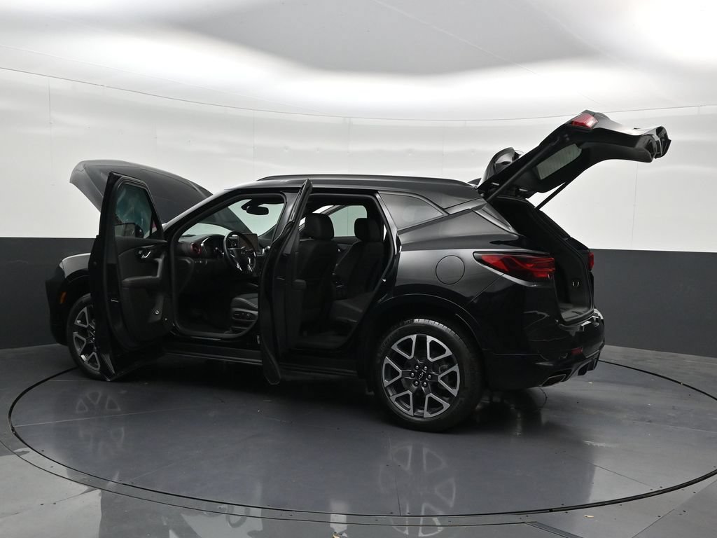 Used 2023 Chevrolet Blazer RS FWD image 34