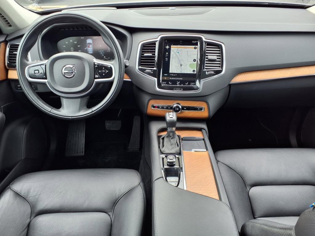 Used 2022 Volvo XC90 T6 Momentum image 16