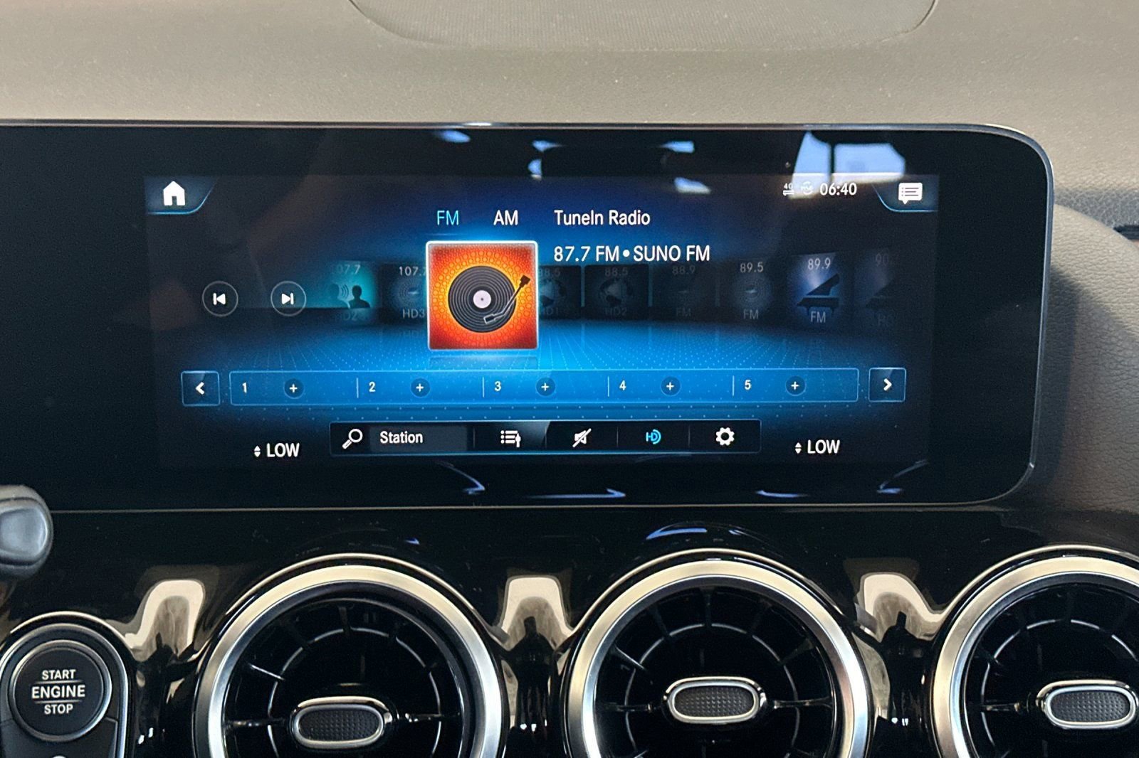 Certified 2022 Mercedes-Benz GLA 250 image 26