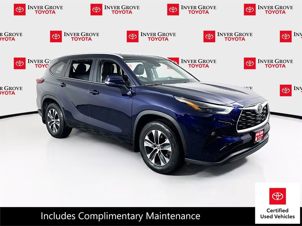 Certified 2025 Toyota Highlander XLE image 4