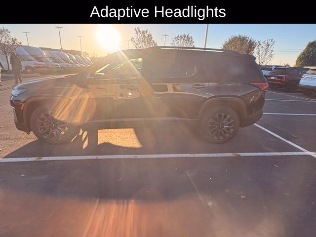 Used 2023 Chevrolet Traverse RS w/ LPO, Floor Liner Package FWD image 11