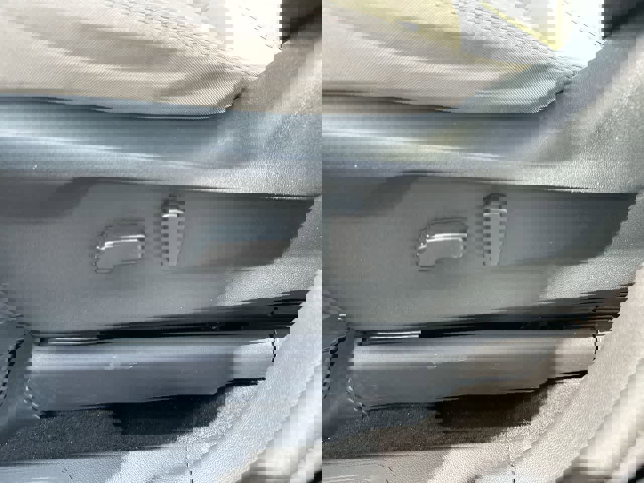 Used 2019 Subaru Ascent Premium image 22