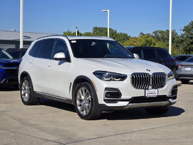 Used 2023 BMW X5 xDrive40i w/ Premium Package AWD/4WD image 2