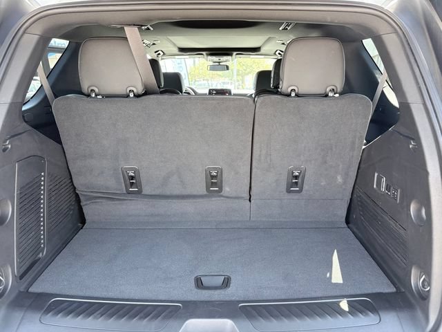 Used 2023 GMC Yukon SLT w/ SLT Premium Package AWD/4WD image 26